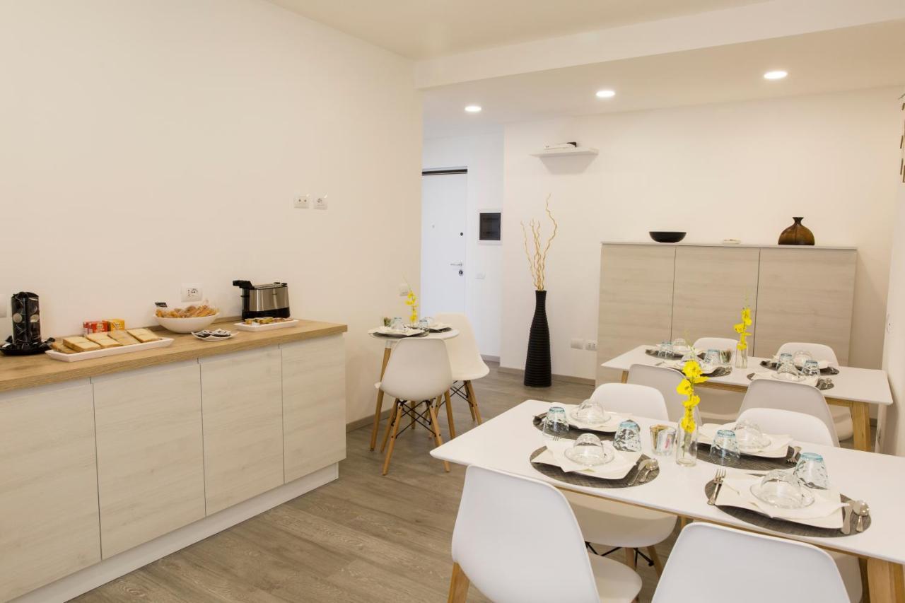 Sorores Bed&Breakfast 칼리아리 외부 사진